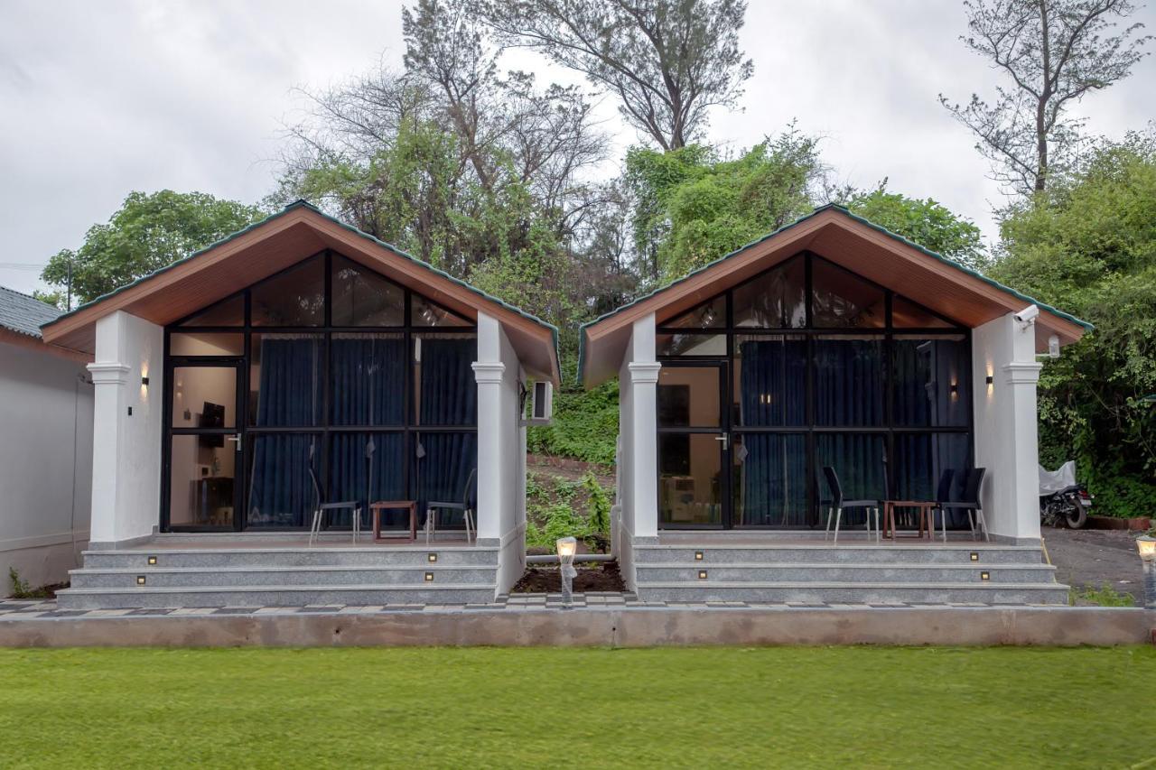 White Sand Beach Resort Kondivali Exterior foto